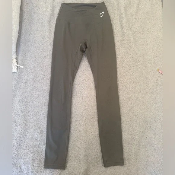 LIKE NEW Gymshark Training Leggings - Core Olive - Picture 6 of 10
